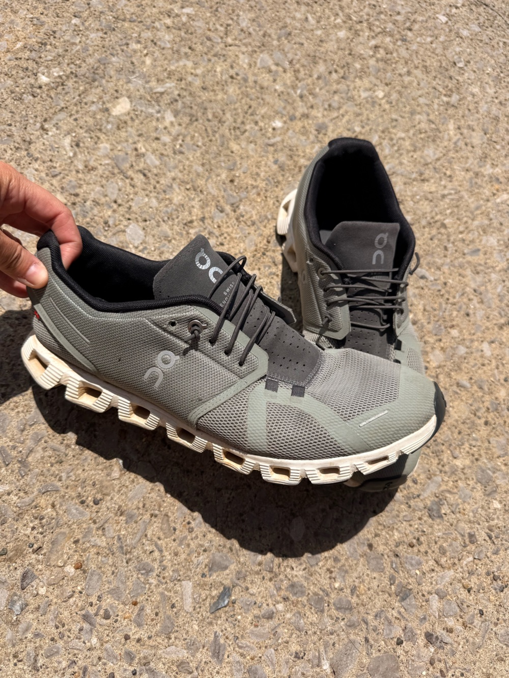 On Running Men’s Cloud Athletic Sneakers — Gray/White